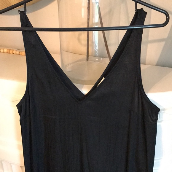 H&M flounced hem vneck tank dress. - Picture 3 of 4
